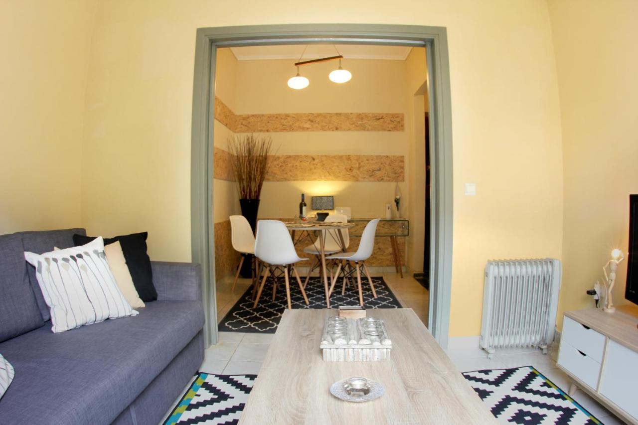 Stylish City Center Garden Apartment Athén Kültér fotó