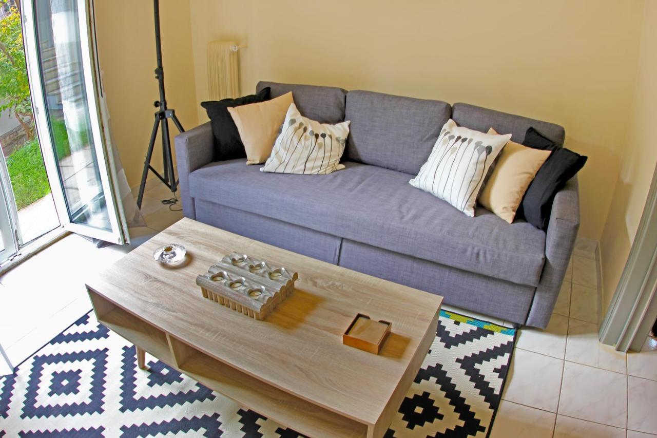 Stylish City Center Garden Apartment Athén Kültér fotó