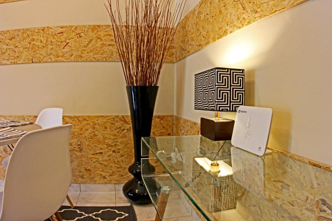 Stylish City Center Garden Apartment Athén Kültér fotó