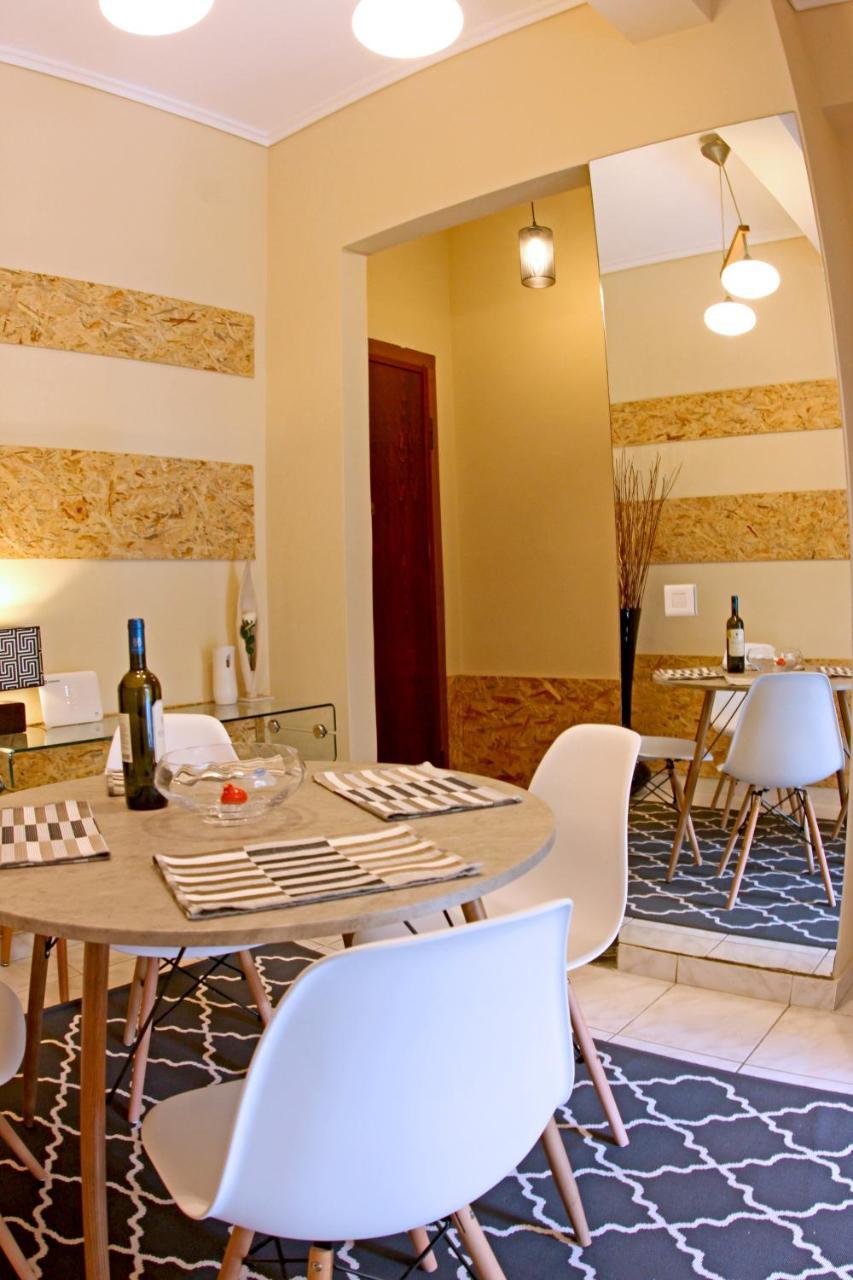 Stylish City Center Garden Apartment Athén Kültér fotó